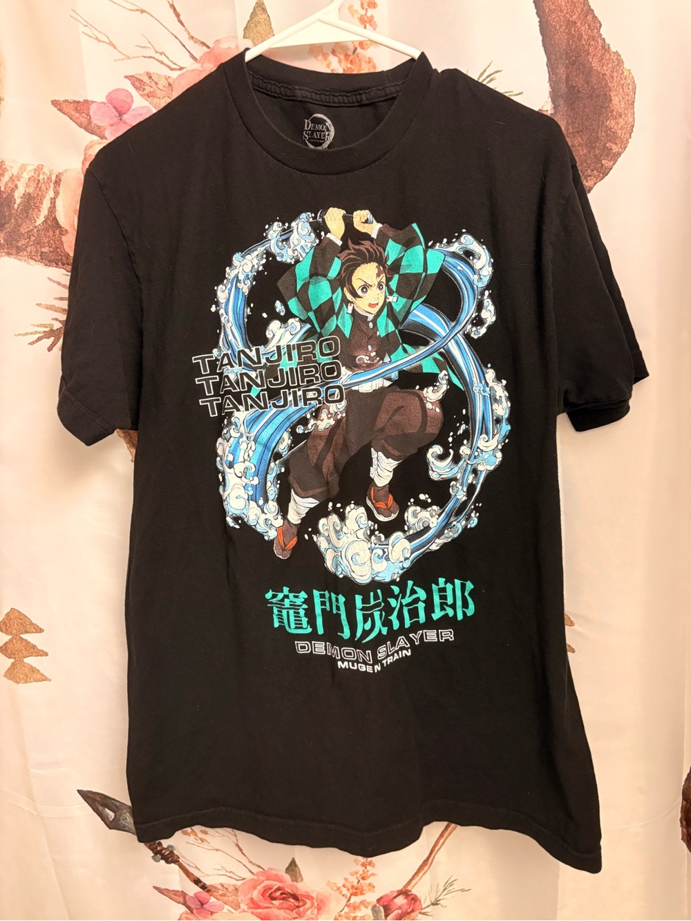 Ladies large Demon Slayer Tanjiro Graphic Tee - Black